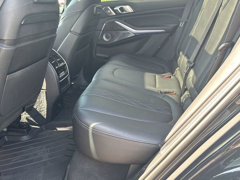 Used 2022 BMW X5 M50i w/ Executive Package image 21