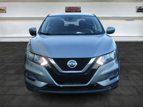 Used 2021 Nissan Rogue Sport S image 2