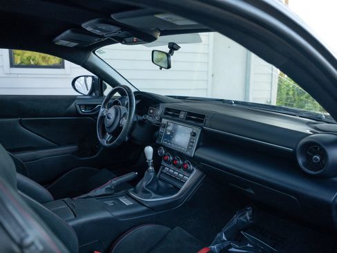 Used 2022 Subaru BRZ Limited RWD image 21