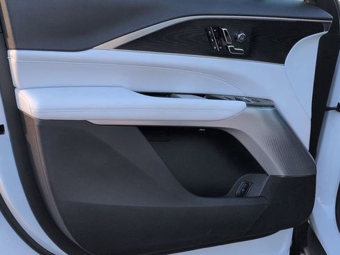 Used 2026 Cadillac Lyriq Premium Sport image 14