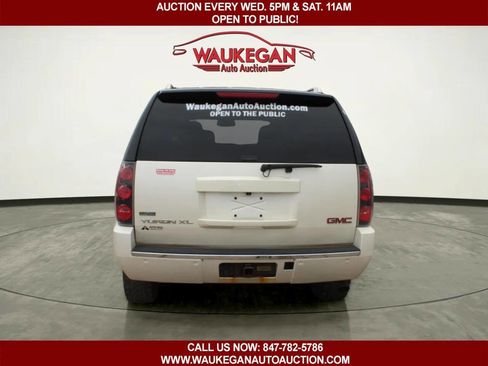 Used 2009 GMC Yukon XL Denali image 4