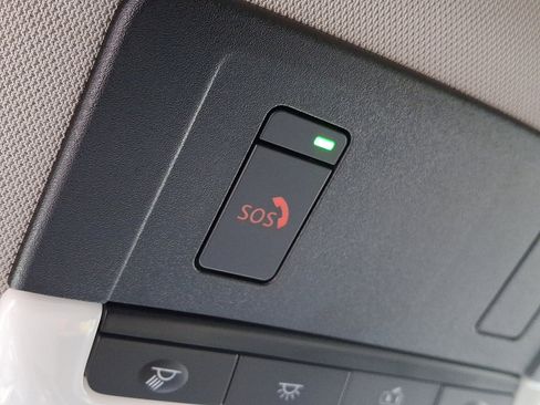 Certified 2023 Nissan Rogue SV image 25