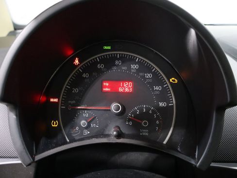 Used 2008 Volkswagen Beetle S image 27