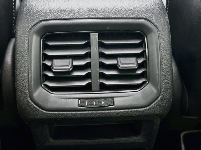 Certified 2023 Volkswagen Taos SEL AWD/4WD image 29