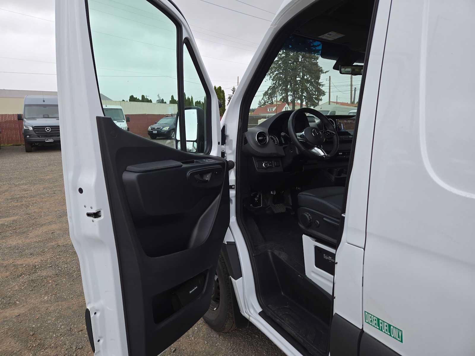 Used 2026 Mercedes-Benz Sprinter 2500 image 19