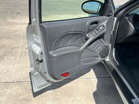 Used 2003 Pontiac Grand Am SE FWD image 20