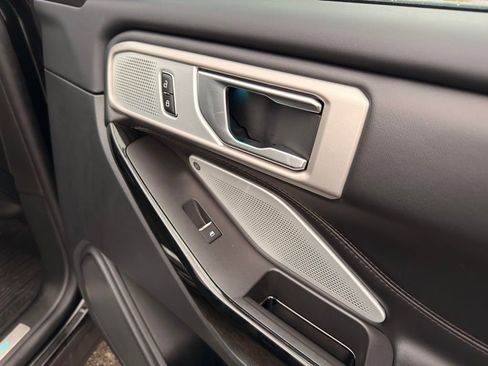 Used 2023 Ford Explorer Platinum w/ Technology Package image 64