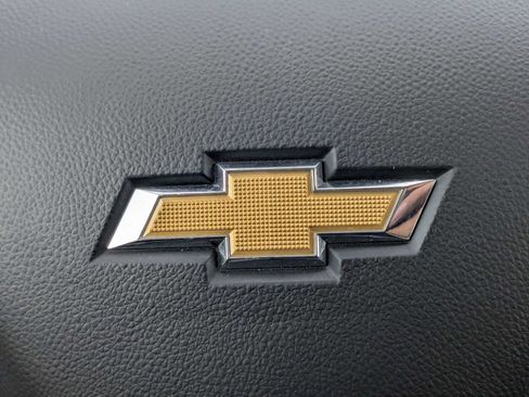 Used 2024 Chevrolet Equinox LT FWD image 29