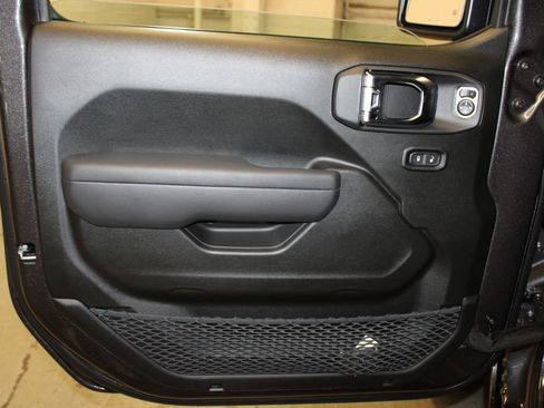 New 2025 Jeep Wrangler Sport S image 19