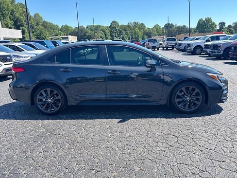 Used 2026 Toyota Corolla SE FWD image 9