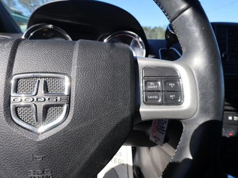 Used 2019 Dodge Grand Caravan GT FWD image 16