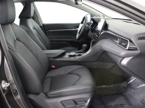 Used 2024 Toyota Camry XSE image 11