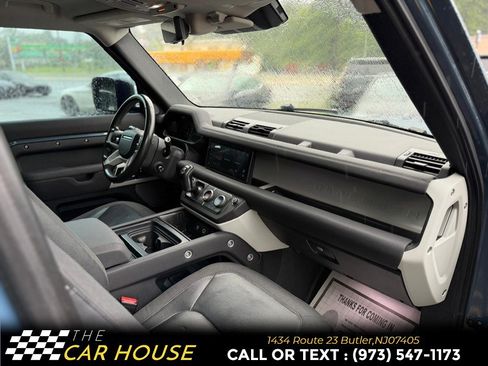 Used 2020 Land Rover Defender 110 SE AWD/4WD image 24