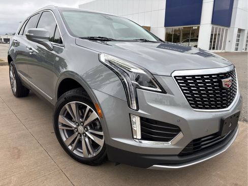 Used 2024 Cadillac XT5 Premium Luxury AWD/4WD image 4