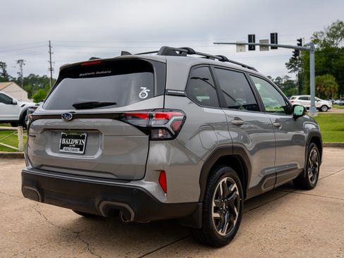 Certified 2025 Subaru Forester Limited AWD/4WD image 18