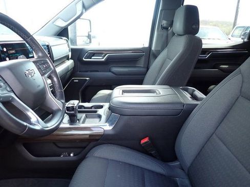 Used 2022 Chevrolet Silverado 1500 RST image 11