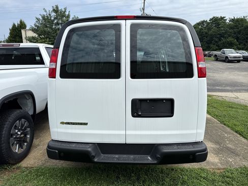 New 2025 Chevrolet Express 3500 w/ Driver Convenience Package RWD image 6