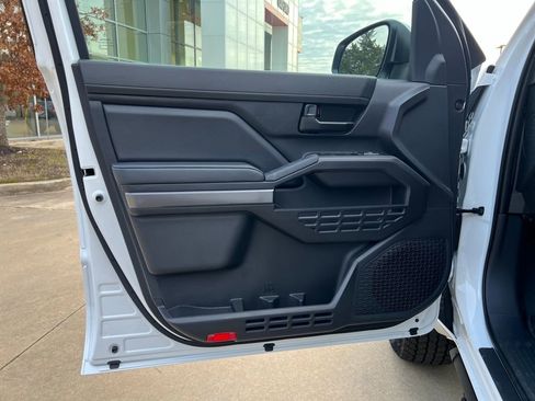 New 2026 Toyota Tacoma SR5 image 11