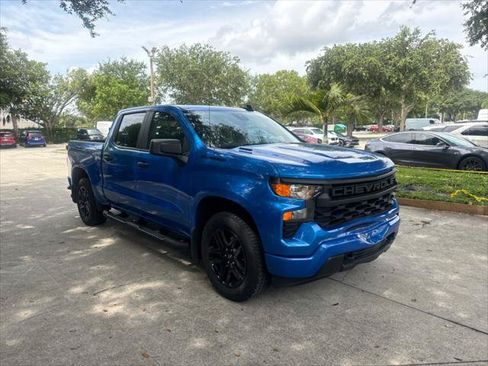 Used 2025 Chevrolet Silverado 1500 Custom w/ Turbomax Blackout Package RWD image 4