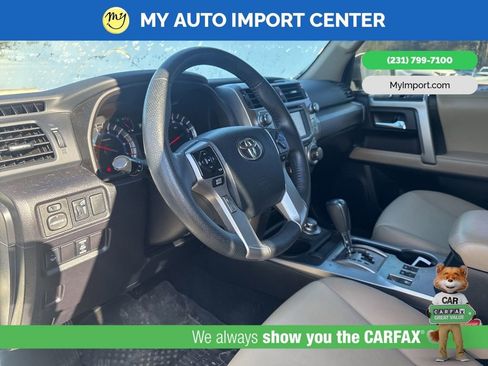 Used 2018 Toyota 4Runner SR5 Premium AWD/4WD image 8