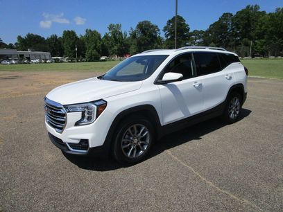 Used 2024 GMC Terrain SLT