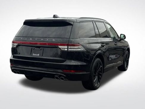 New 2026 Lincoln Aviator AWD image 5
