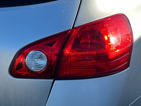 Used 2010 Nissan Rogue S image 17