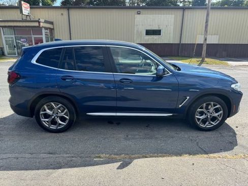 Used 2022 BMW X3 xDrive30i w/ Convenience Package AWD/4WD image 4