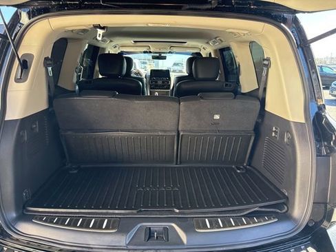Used 2024 Nissan Armada Platinum w/ Captain's Chairs Package image 18
