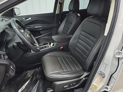 Used 2017 Ford Escape Titanium w/ Canadian Touring Package image 30