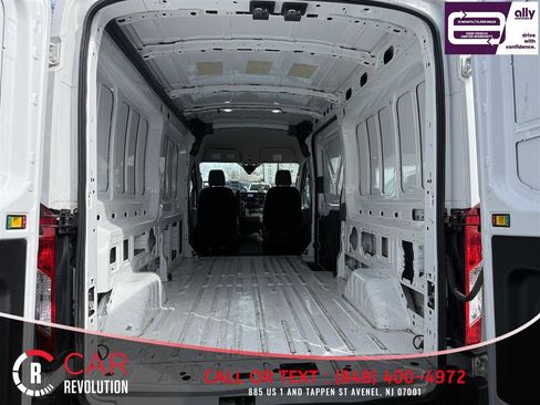 Used 2023 Ford Transit 250 Medium Roof AWD image 7