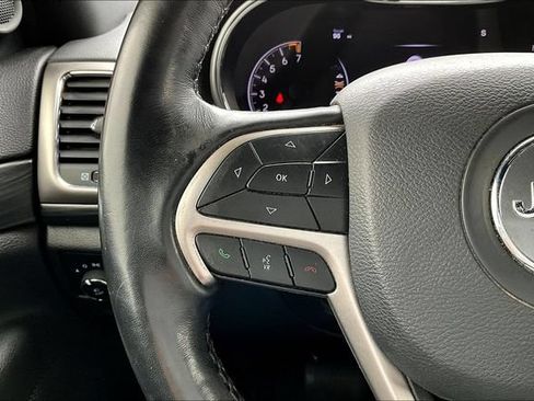 Used 2020 Jeep Grand Cherokee Altitude AWD/4WD image 11