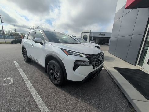 Used 2026 Nissan Rogue SV w/ Cold Weather Package image 3