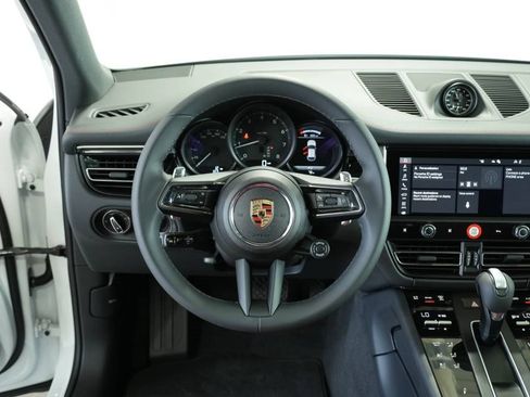 New 2025 Porsche Macan image 13