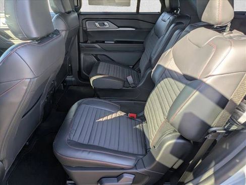 New 2026 Ford Explorer ST-Line w/ ST-Line Street Pack image 15