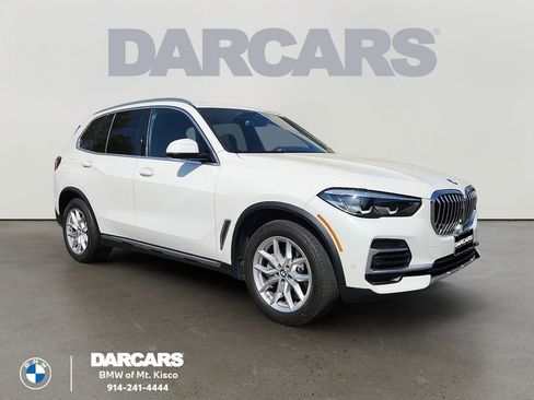 Used 2022 BMW X5 xDrive40i w/ Parking Assistance Package image 1