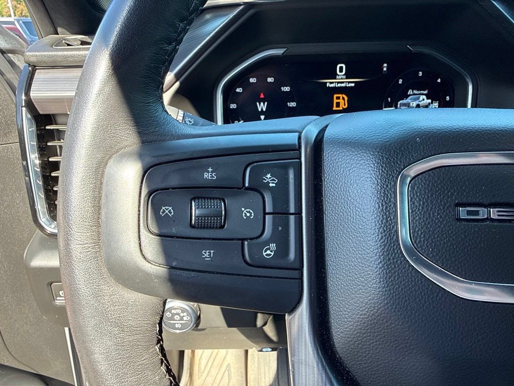 Used 2024 GMC Sierra 2500 Denali Ultimate AWD/4WD image 18