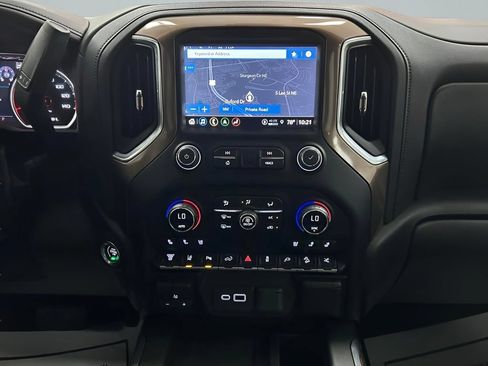 Used 2021 Chevrolet Silverado 2500 High Country w/ Safety Package II AWD/4WD image 16