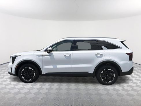 Used 2024 Kia Sorento S AWD/4WD image 14