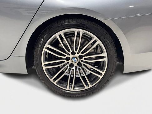 Used 2018 BMW 540i xDrive image 42