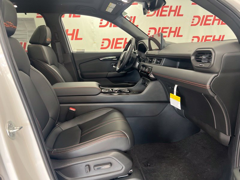 New 2026 Honda Pilot TrailSport image 13