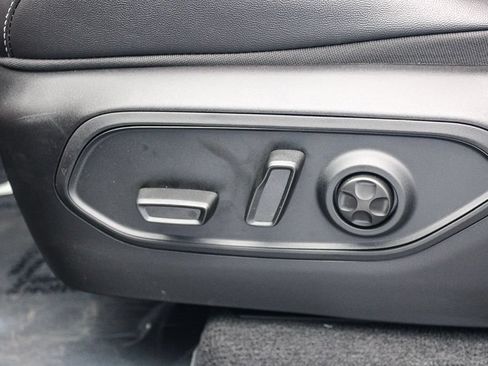 New 2026 Jeep Grand Cherokee Altitude RWD image 21