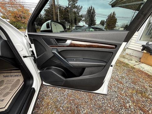 Used 2019 Audi Q5 2.0T Premium w/ Convenience Package image 19
