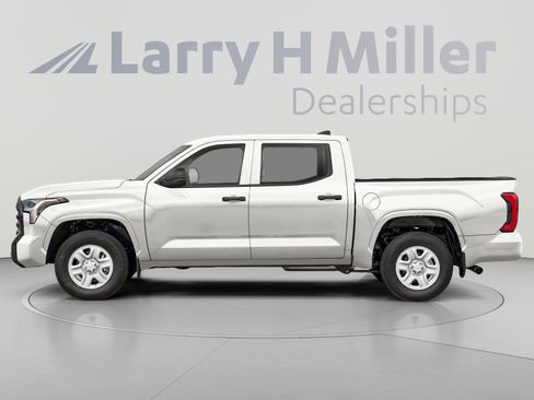 Used 2025 Toyota Tundra SR5 w/ TRD Off-Road Package AWD/4WD image 3