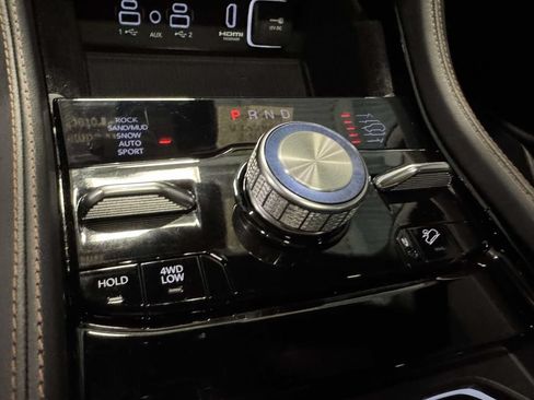 Used 2022 Jeep Grand Cherokee L Summit AWD/4WD image 28