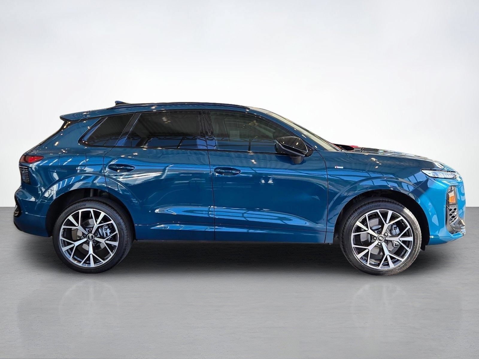 New 2026 Audi Q5 Premium AWD/4WD image 3