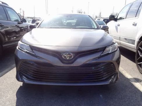 Used 2020 Toyota Camry LE w/ Convenience Package image 3