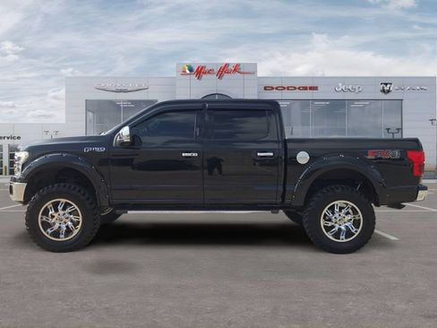Used 2018 Ford F150 Lariat w/ Equipment Group 502A Luxury AWD/4WD image 2