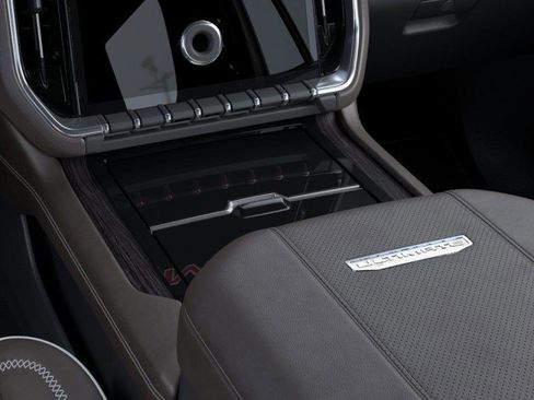 New 2026 GMC Yukon Denali Ultimate AWD/4WD image 24