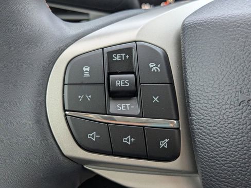 New 2026 Ford Explorer Active w/ Active Comfort Package image 25